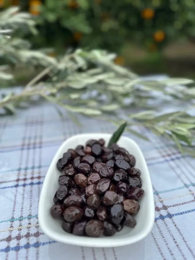 Attun Siyah Zeytin 1 kg resmi