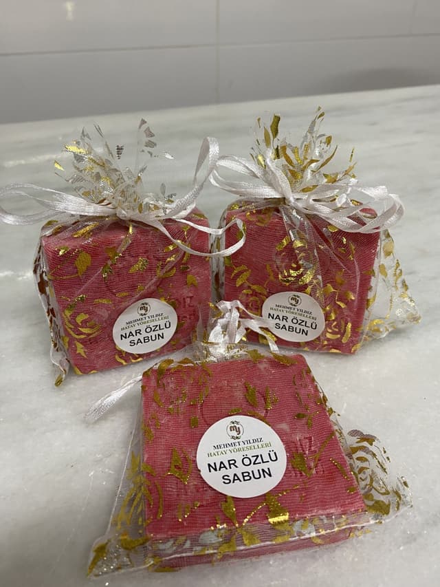 BİTKİSEL NAR ÖZLÜ SABUN (TANE 100 GR)