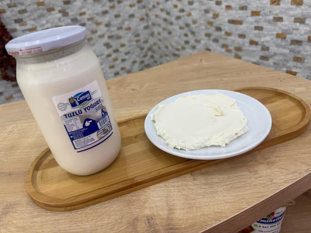 Tuzlu Yoğurt (1 kg)