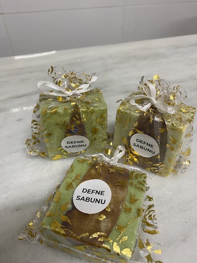 %30 GARLI DEFNE SABUNU (TANE 100 GR)