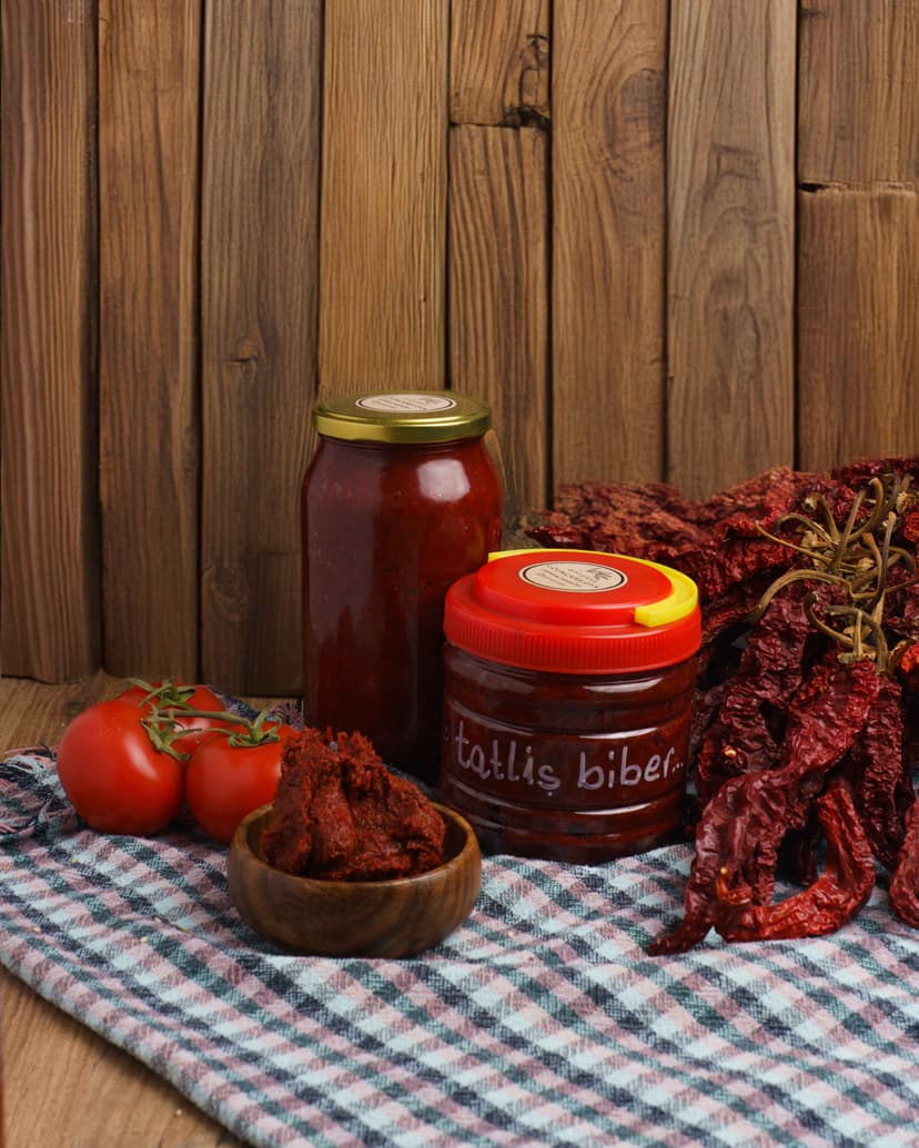 Tatlı Biber Salçası 1000 gr resmi