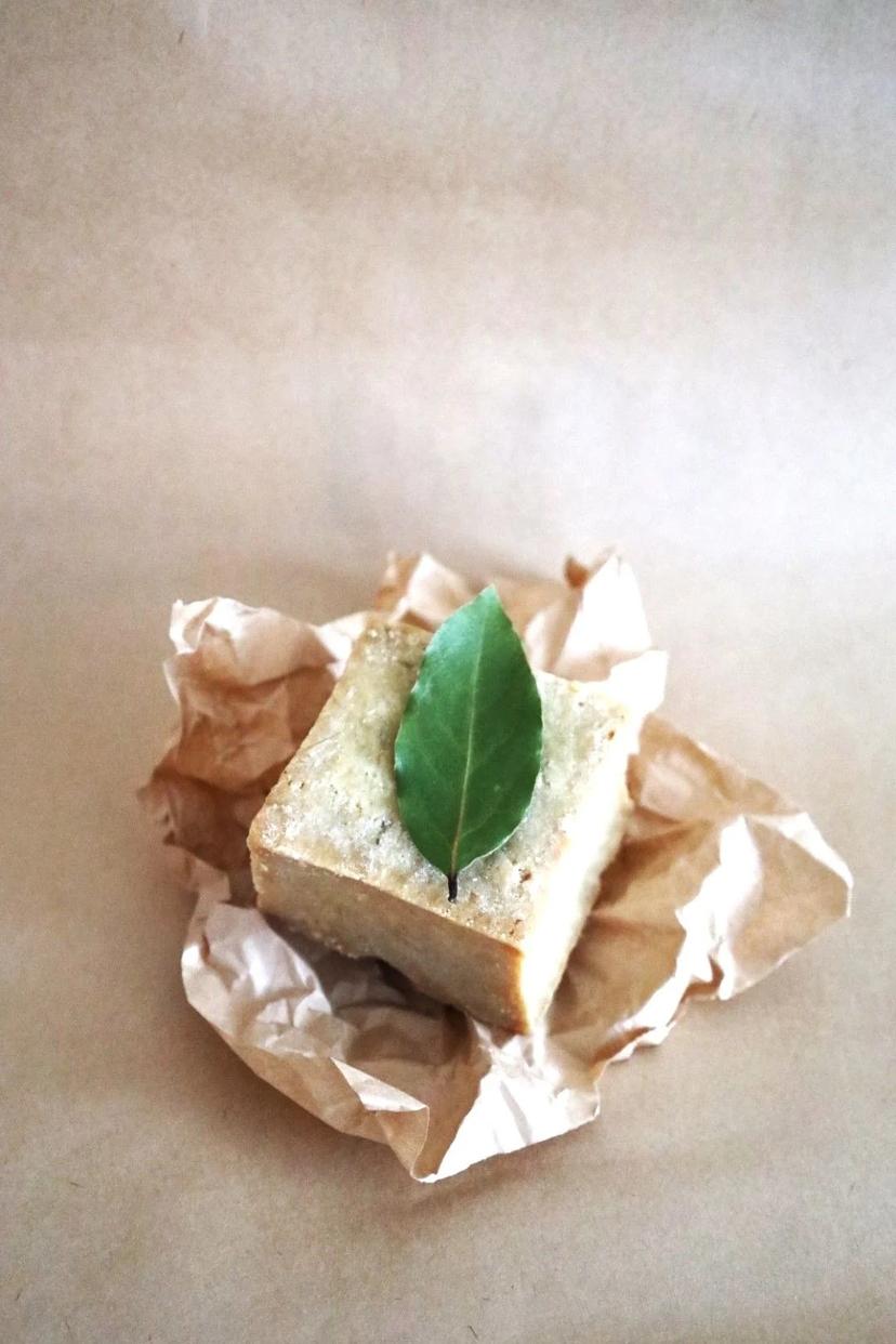 Defne Sabunu Tekli resmi